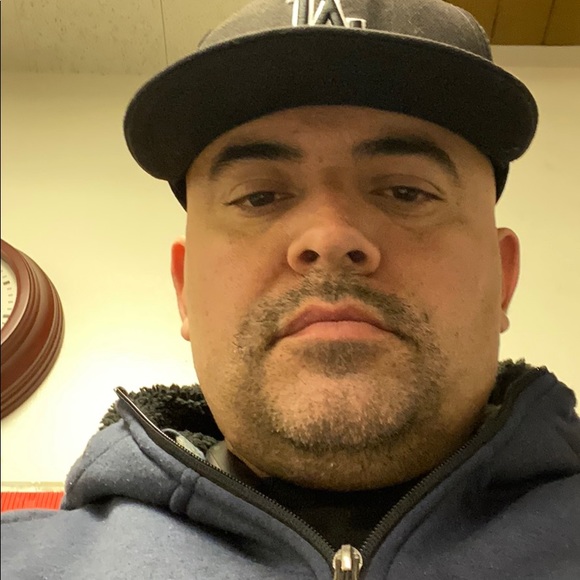 Meet your Posher, Juan - Picture 1 of 1